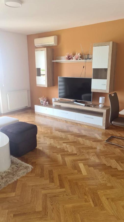 Apartmani Marcetic Slavonski Brod Exterior photo